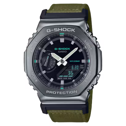 Casio G-Shock GM-2100CB-3A — вид спереди